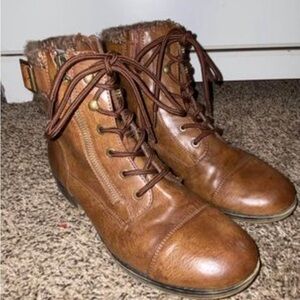 Women Fall boots size 8